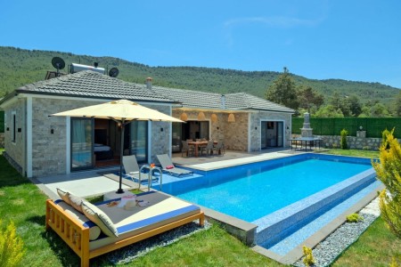 Villa Feniks 1