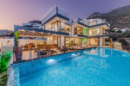 Villa Emporium